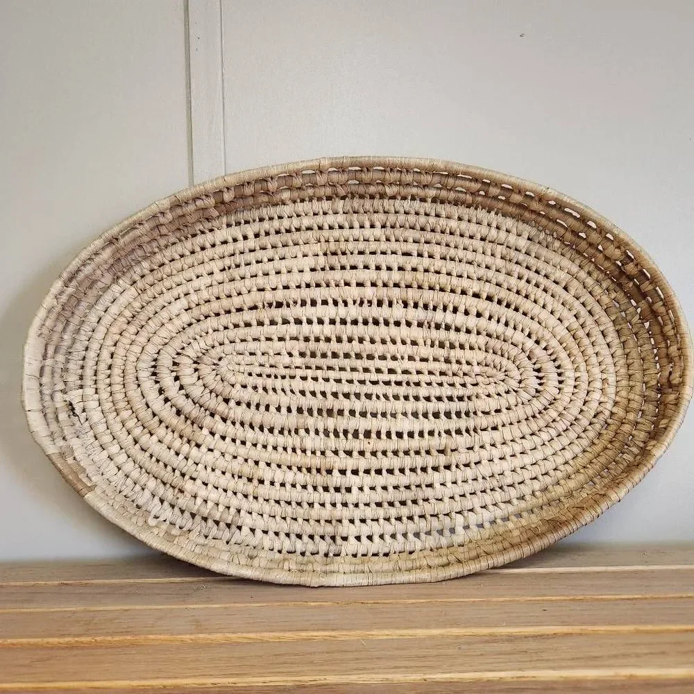 Round oval woven basket home decor light brown kitchen tray